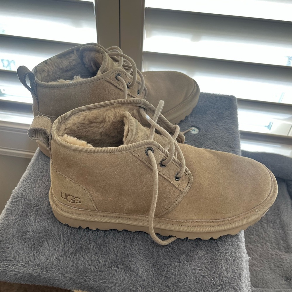 Ugg Neumel size 9
